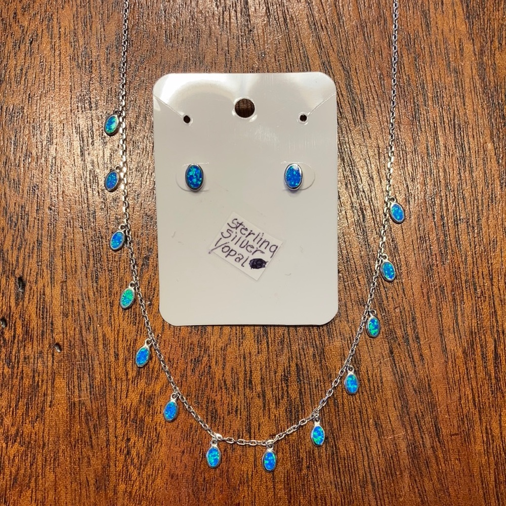 Necklace and earring set